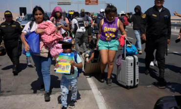 Perú registra salida voluntaria de 400 migrantes al día, según la PNP
