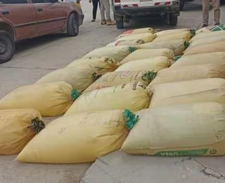 Sullana: Intervienen automóvil con 24 sacos con petróleo de contrabando