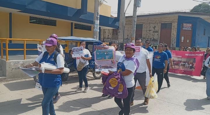 Piuranos marchan en el marco del Día de la erradicación de violencia contra la mujer