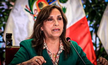 Dina Boluarte pide la renuncia de la fiscal de la nación