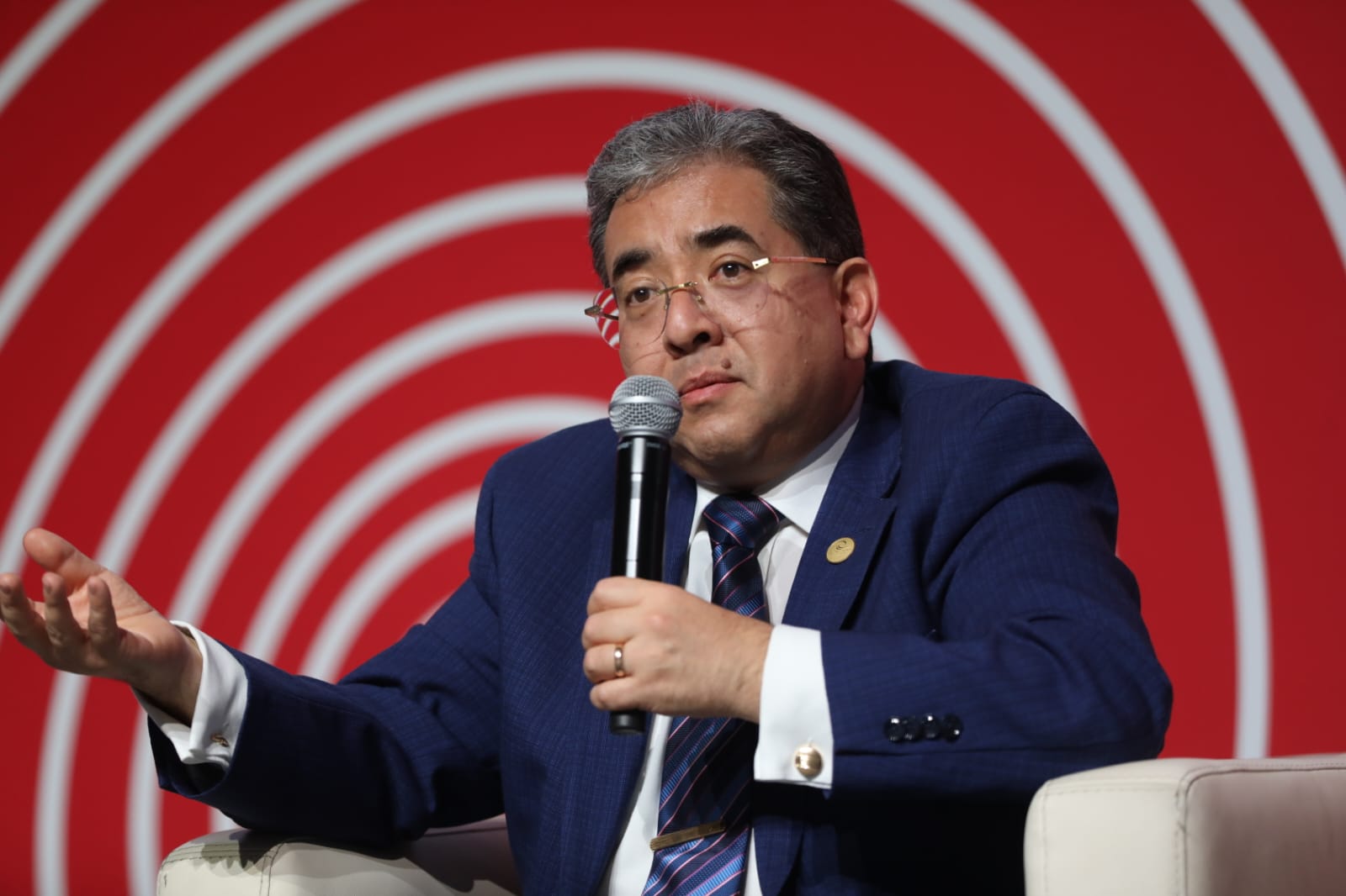 Contraloría evaluará desempeño de postores a obras públicas mediante uso de la inteligencia artificial