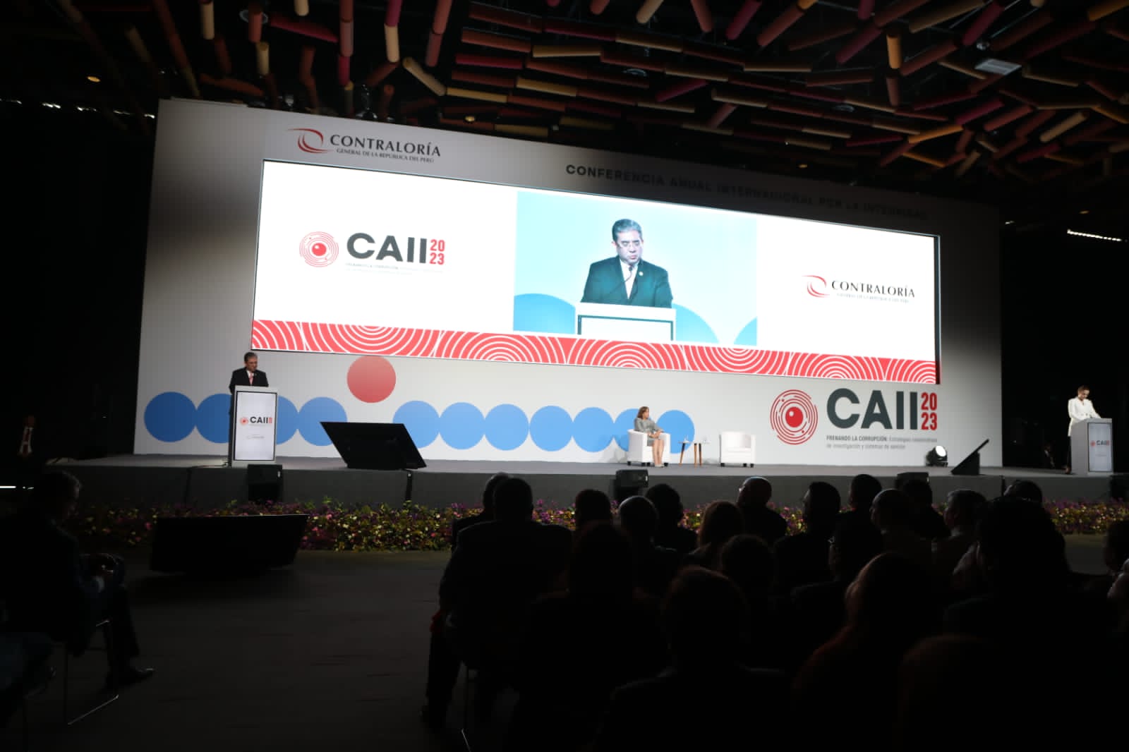Contraloría identificó a 2200 proveedores que contrataron con el Estado por S/ 584 millones pese a estar impedidos