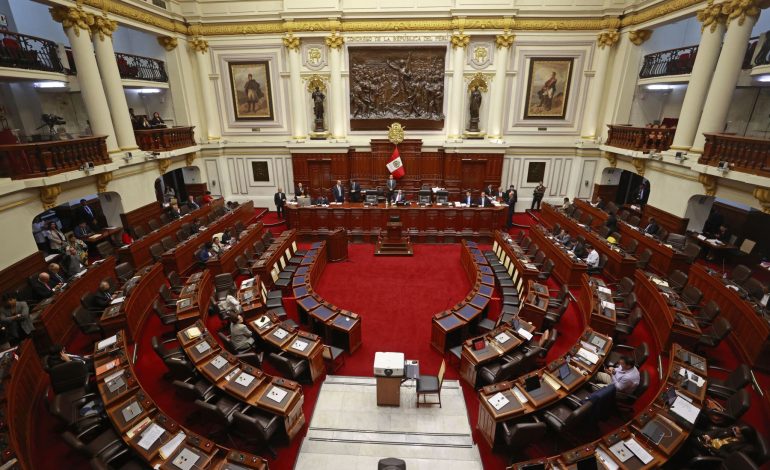 Congreso: Renovación Popular pide pleno extraordinario para votar destitución de la JNJ