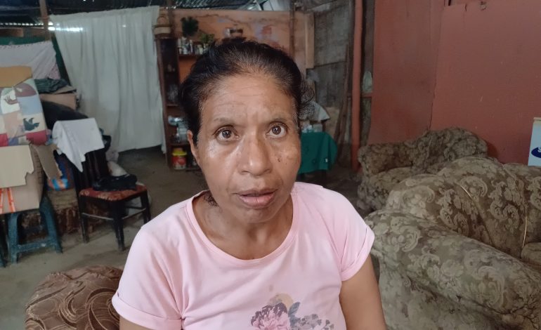 Piura: madre pide ayuda para atender a sus tres hijos