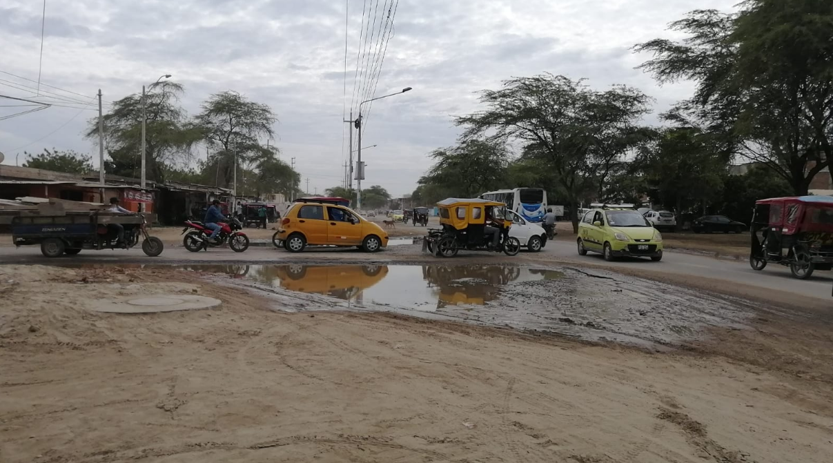 Piura: lluvia ligera sorprendió a pobladores y anegó diversas calles