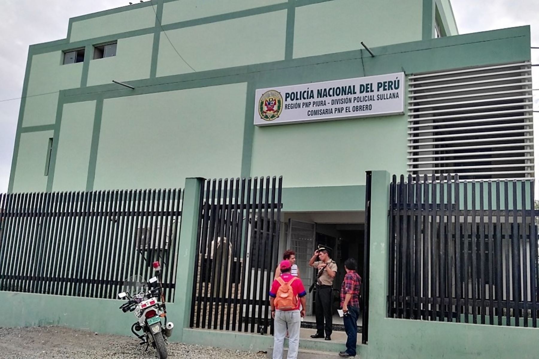 Denuncian estafa masiva de falsa analista de crédito
