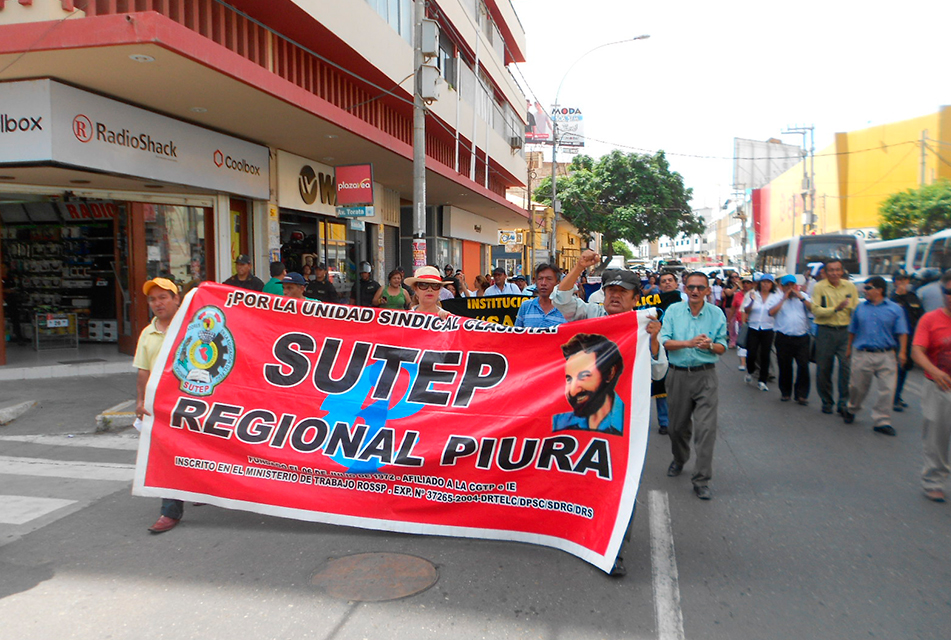 Docentes y trabajadores de salud harán plantón hoy en Piura y Sullana