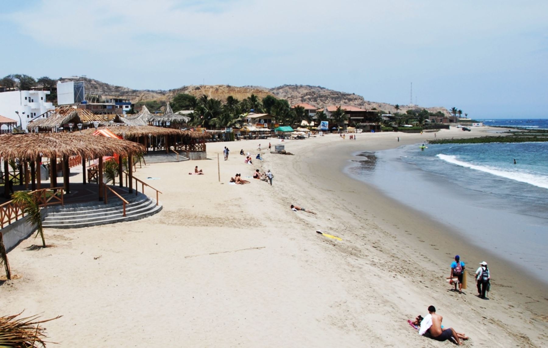Máncora se alista para recibir 10 mil turistas por fin de año