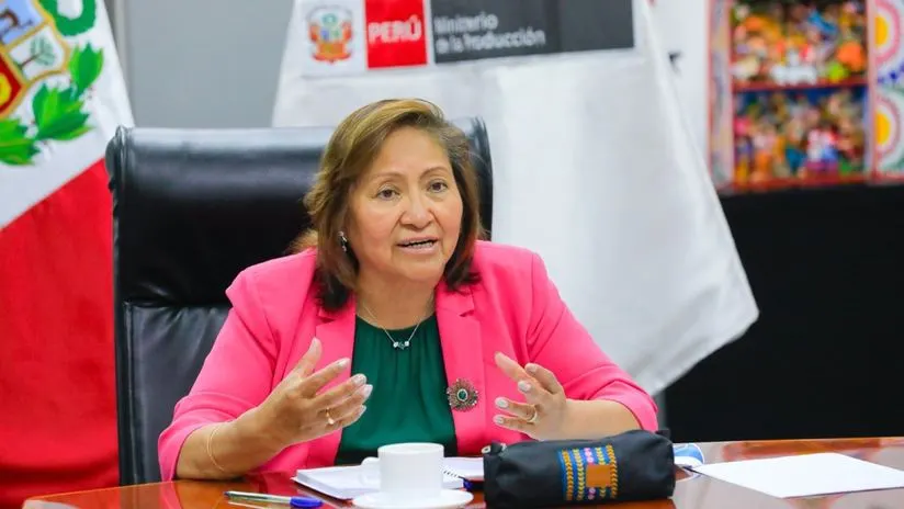 Ministra de la Producción insta a dirigente gremial a marchar contra ministro del Interior