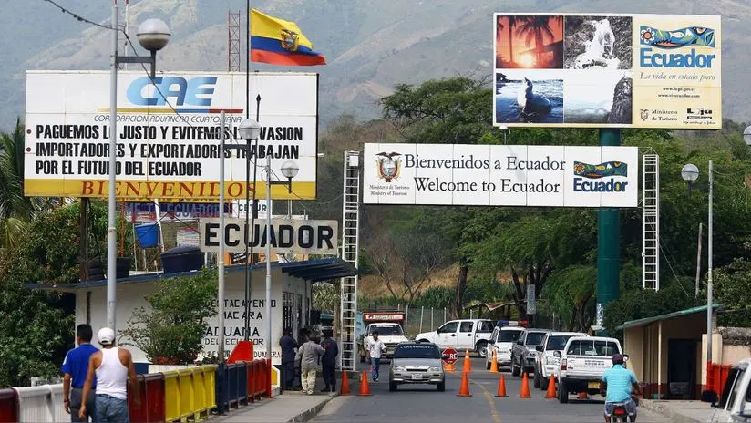 Ecuador refuerza controles migratorios en fronteras tras oleada de violencia