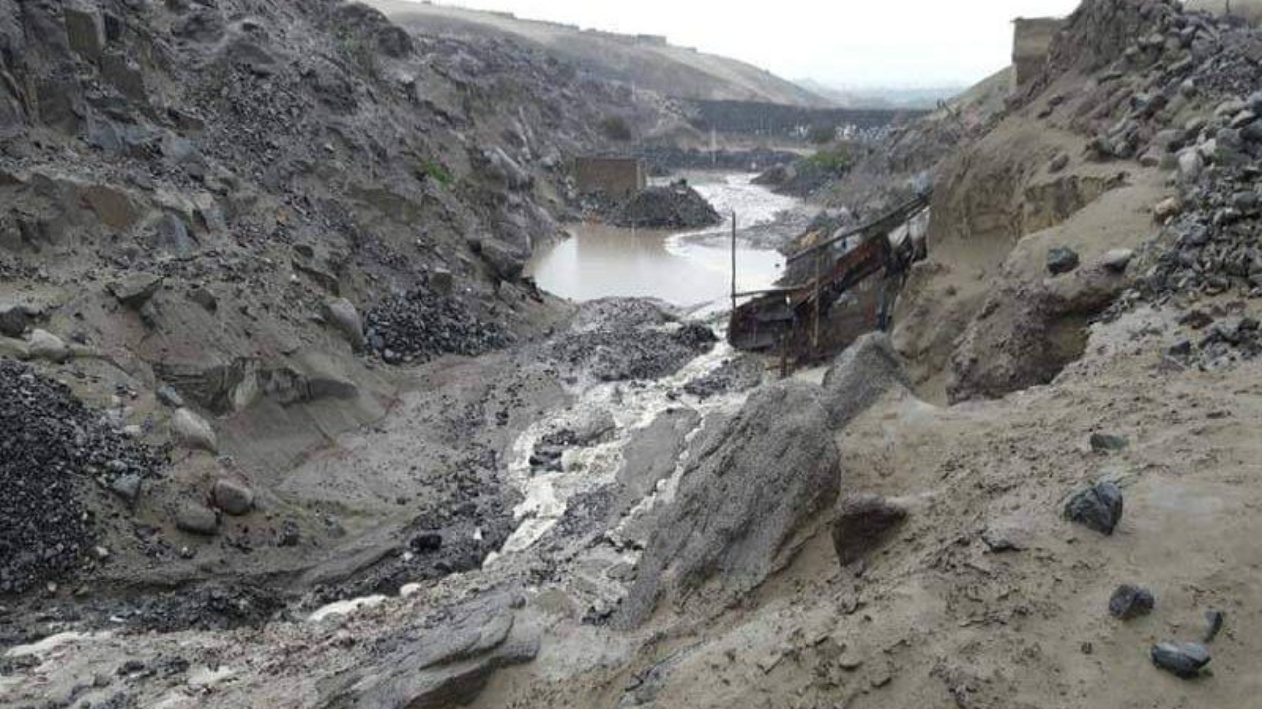 Senamhi advierte de posible activación de quebradas a nivel nacional debido a intensas lluvias