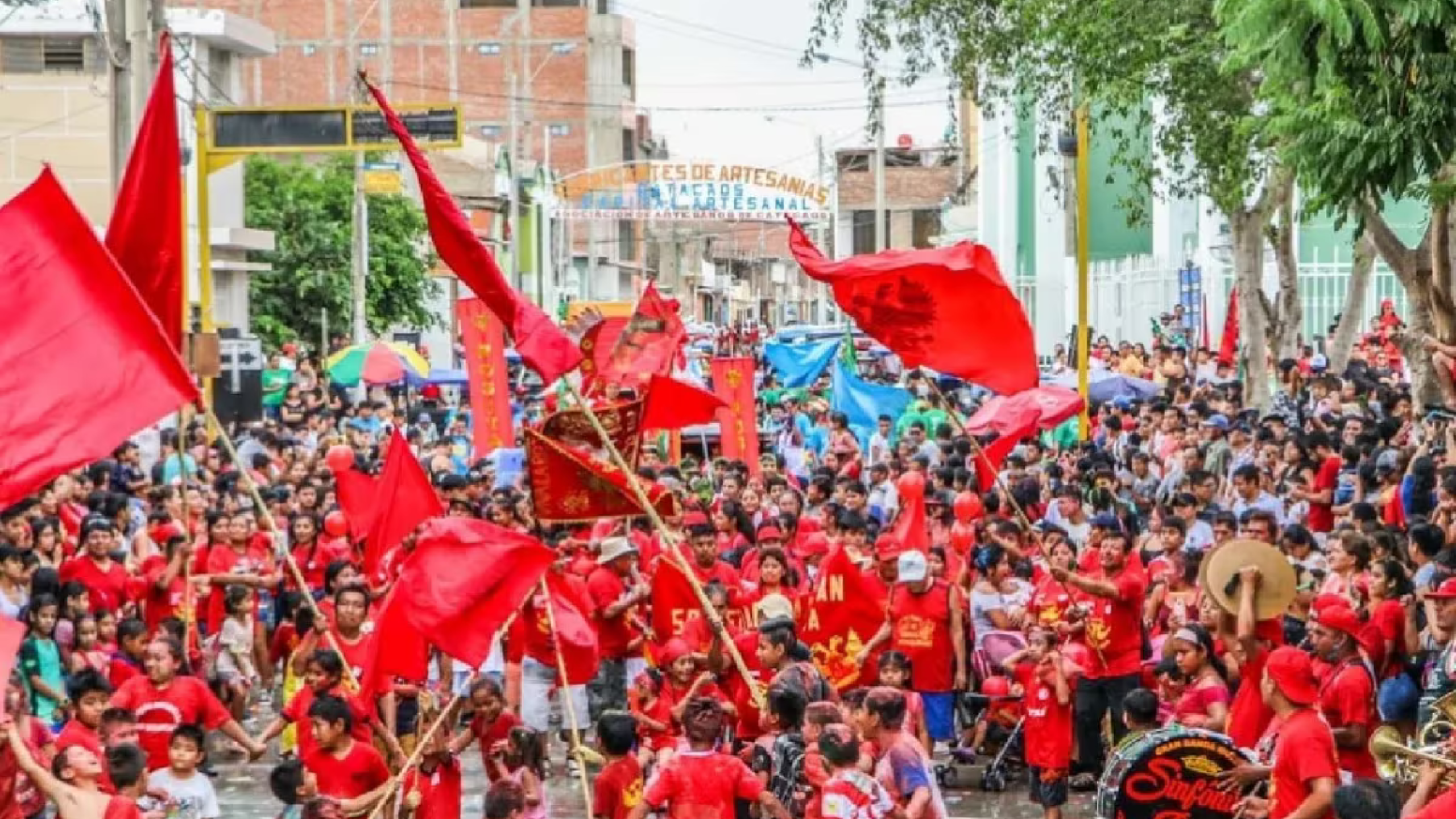 ¡Carnaval de Catacaos se posiciona entre los cinco mejores del Perú!