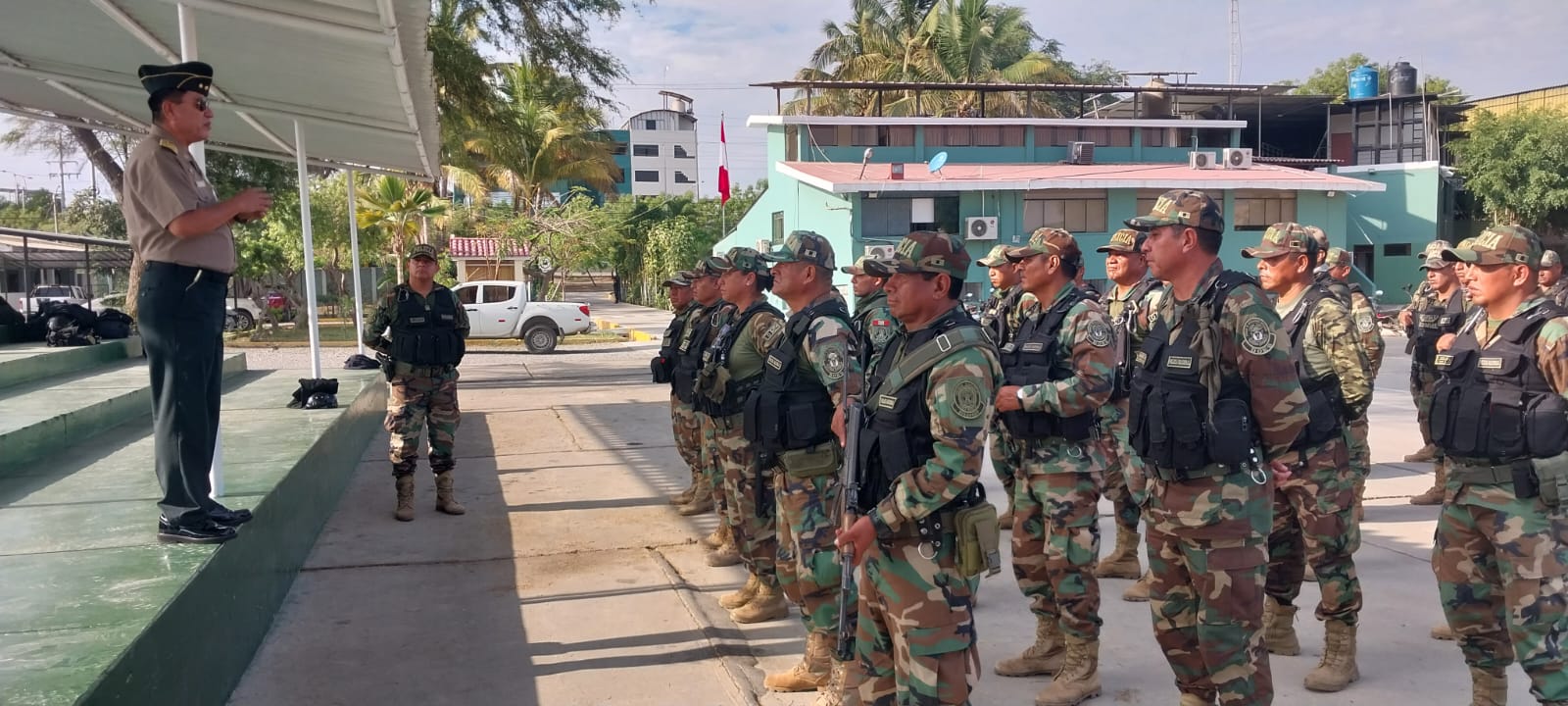 Piura: agentes de la Dinoes llegan para resguardar zonas de frontera