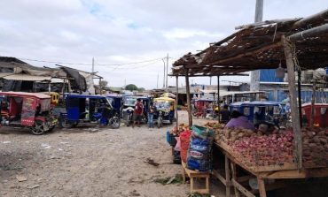 Riesgo eléctrico: cables de alta tensión amenazan a 200 comerciantes en Sullana