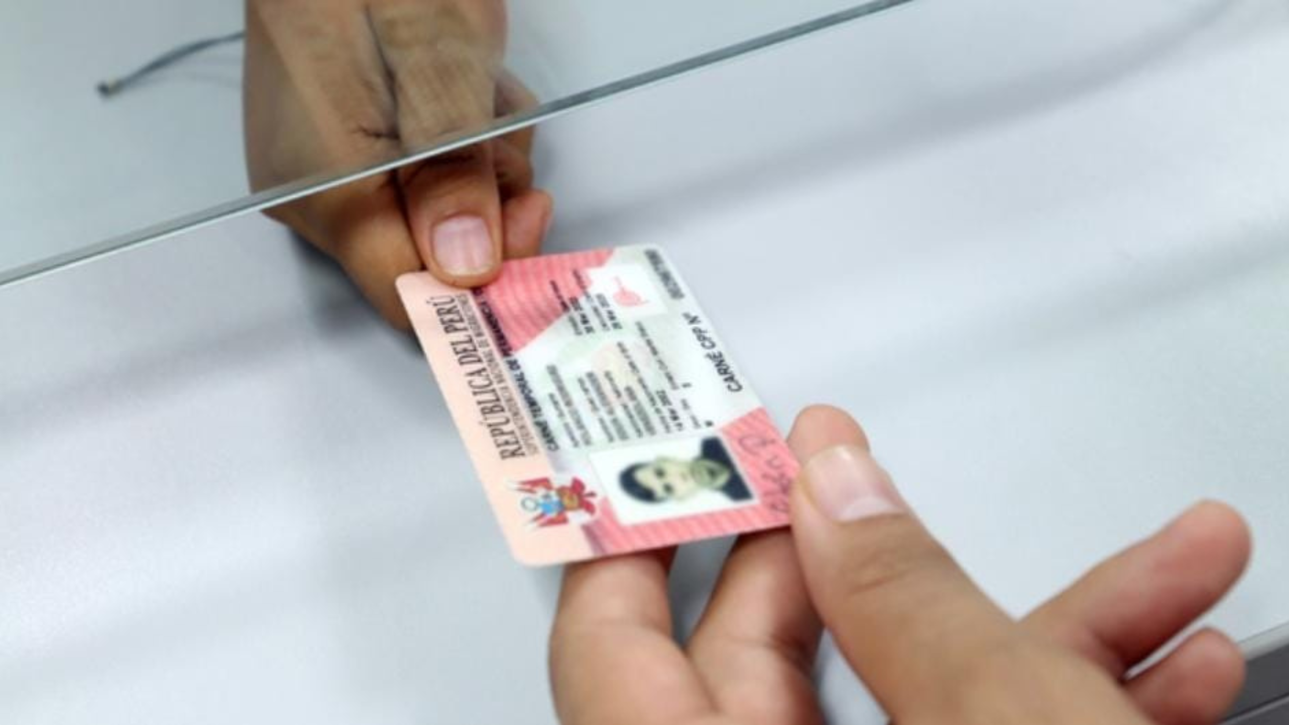Alrededor de mil Carnés de extranjería se entregarán a migrantes extranjeros en Piura