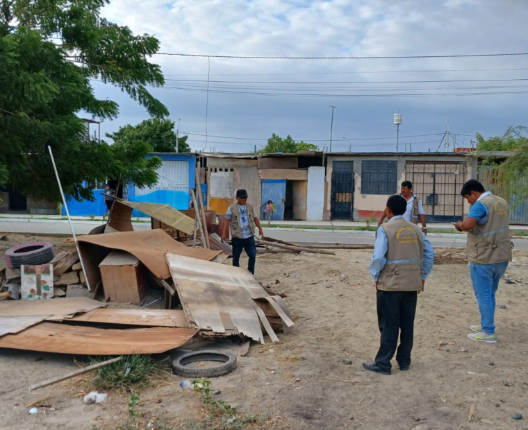 Piura: intervienen construcciones ilegales en áreas públicas de asentamientos humanos