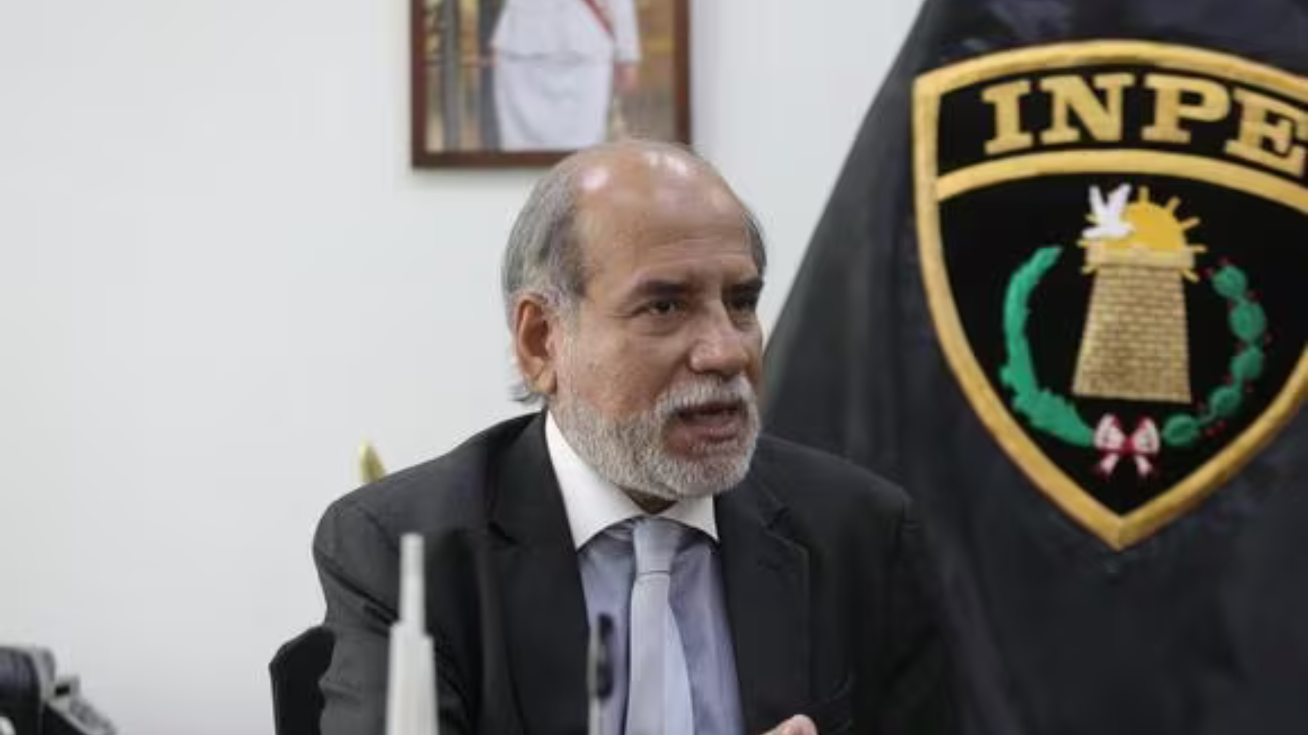 Presidente del INPE desmiente que la mayoría de llamadas extorsivas provengan de las cárceles