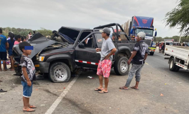 Hermanos pierden la vida tras choque en carretera Piura-Chiclayo