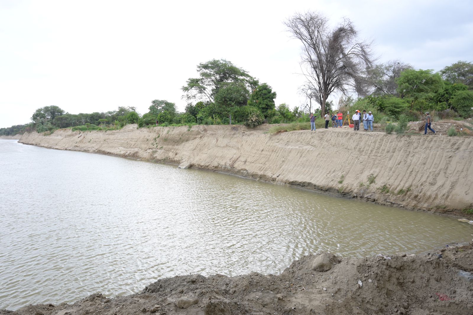Más de 100 mil familias se benefician con la limpieza del río Piura