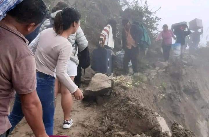 Huancabamba: derrumbes por lluvias ponen en riesgo la vida de la población