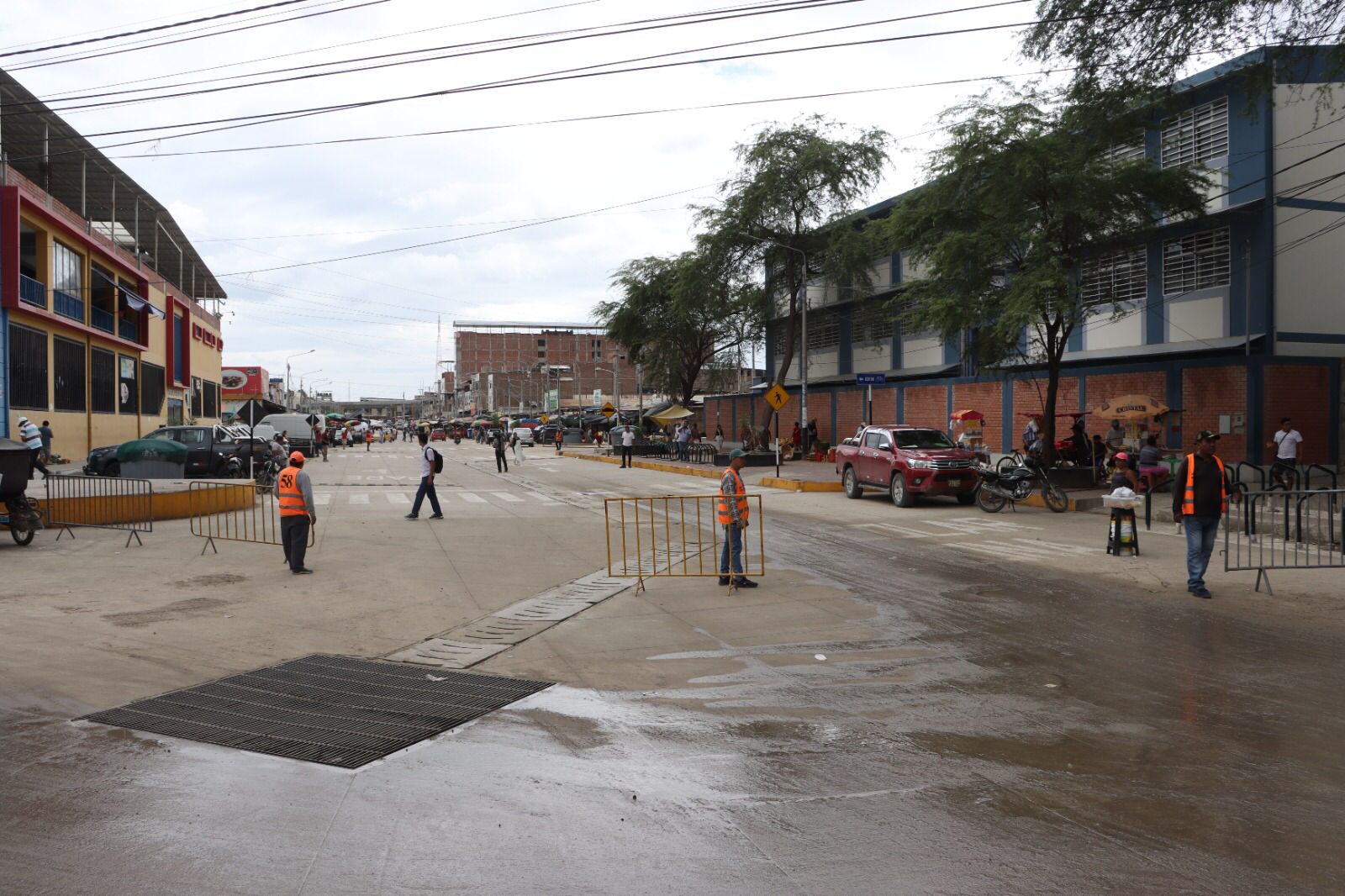 Comuna de Piura asegura que drenaje de avenida Blas de Atienza funciona correctamente