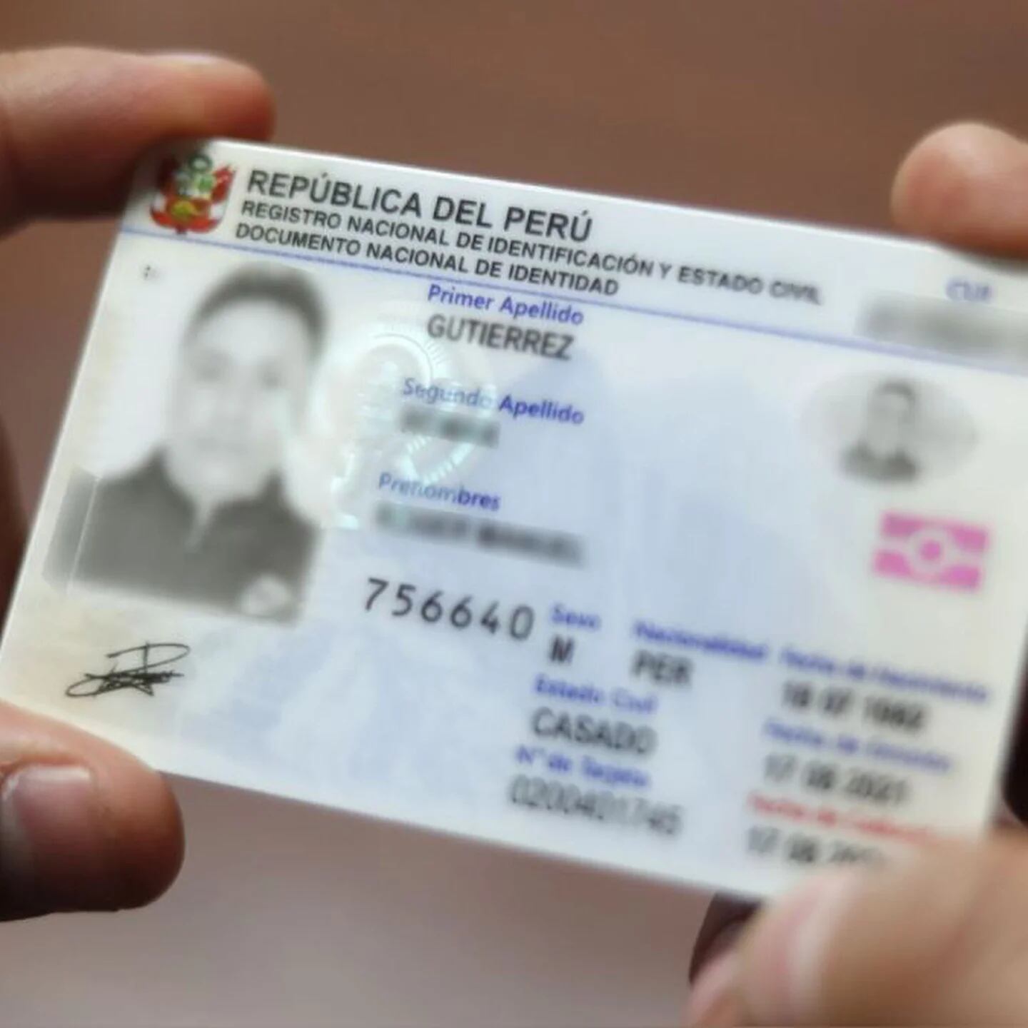 Reniec: “DNI azul dejará de emitirse para dar pase al electrónico”