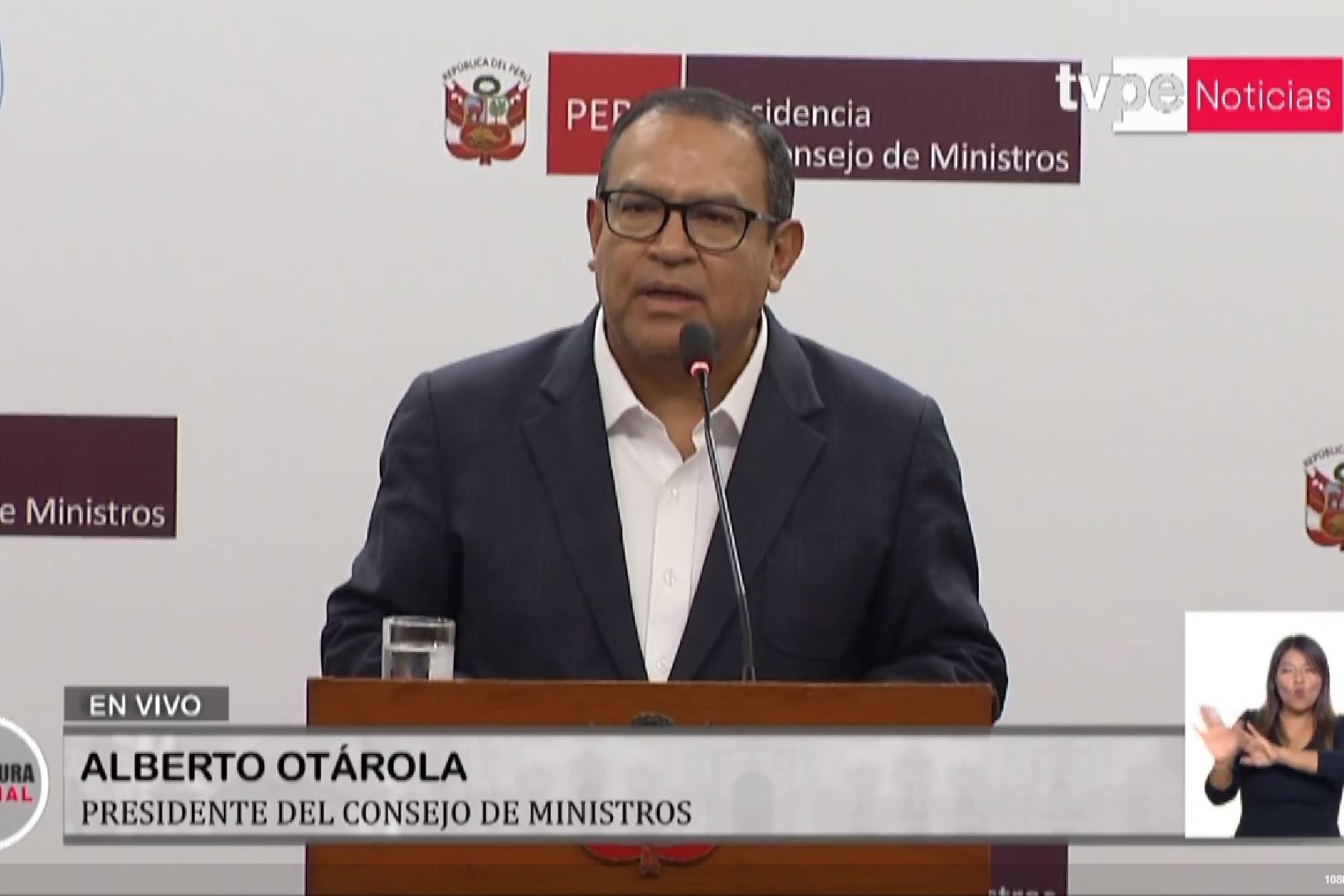 Otárola presenta su renuncia al cargo como primer ministro