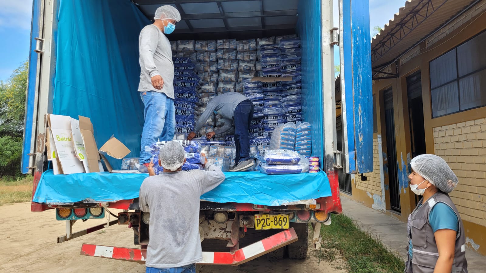 Piura: 98 ollas comunes en Tambogrande se distribuirán 60 toneladas de alimentos