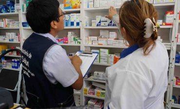 Obligan a farmacias a vender medicinas genéricas, pero solo por cuatro meses