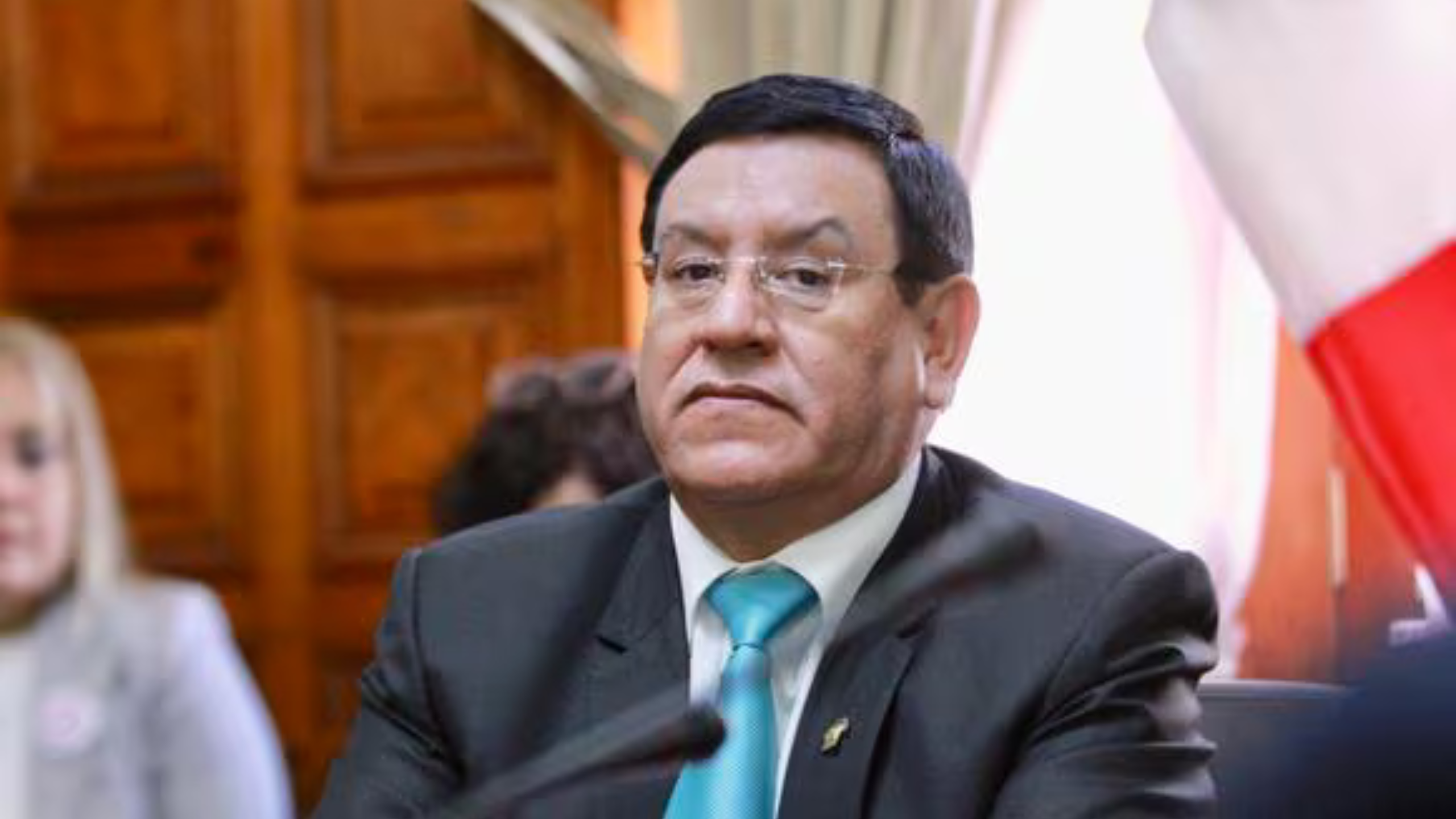 Presidente del Congreso de Perú advierte que impedirá allanamientos a despachos de parlamentarios investigados