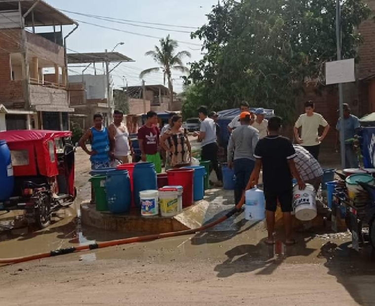 Piura: Familias de A.H. Víctor Raúl claman por agua potable