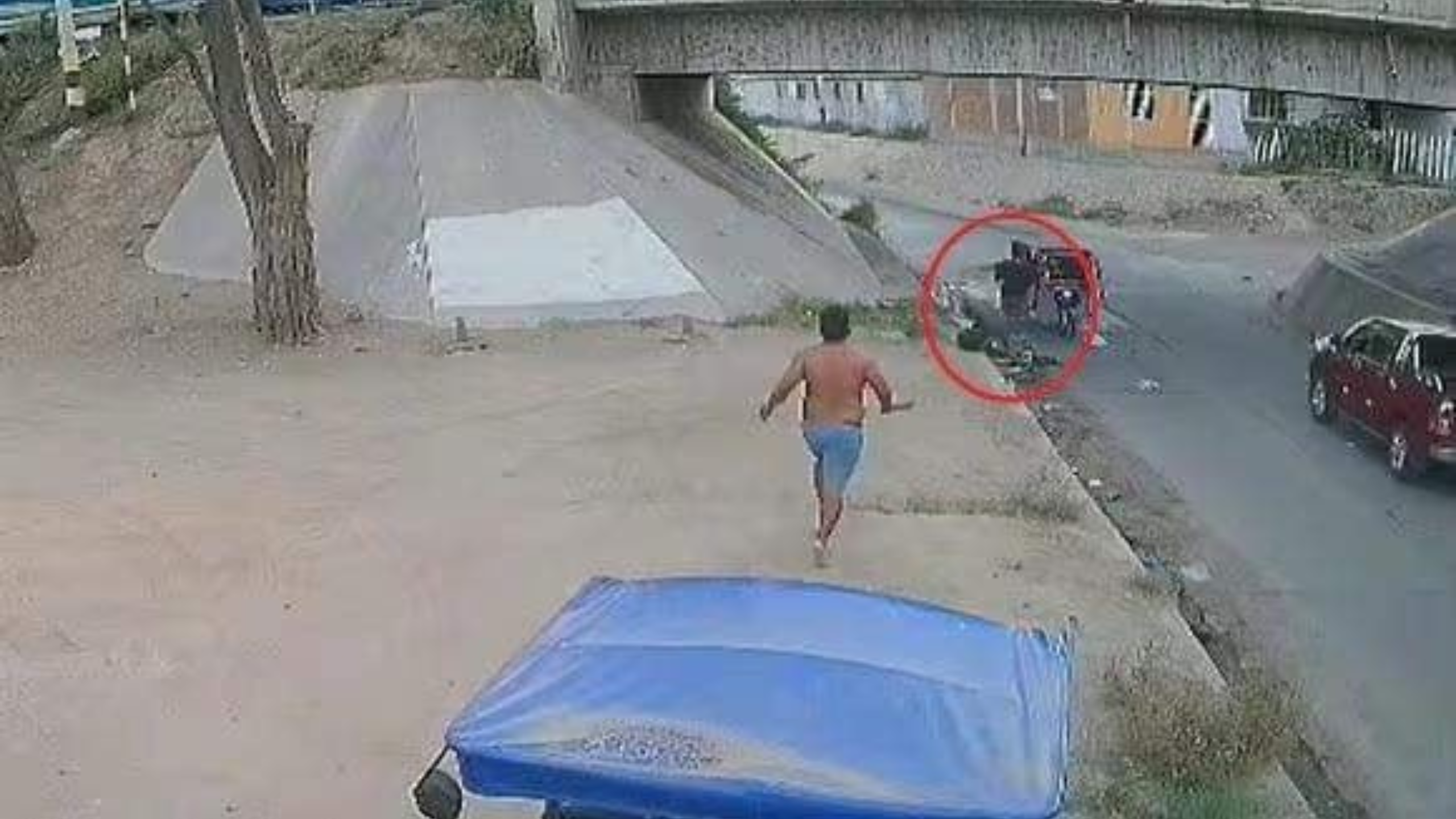 Sullana: delincuentes son perseguidos a machetazos