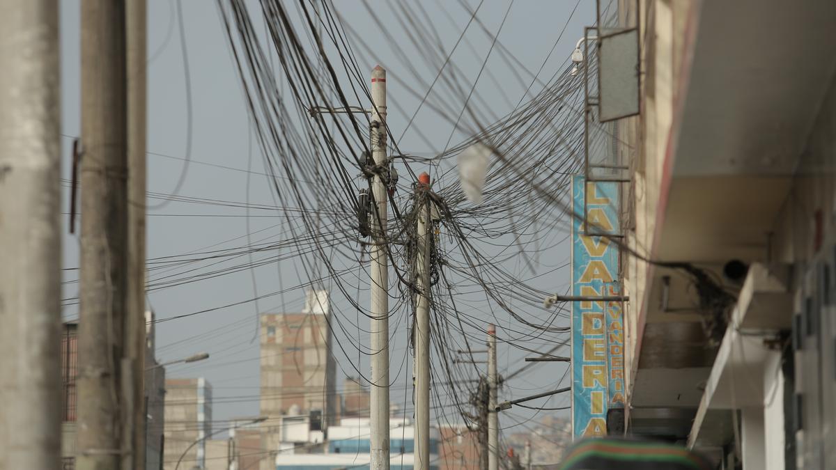 MTC: Empresas deberán presentar un plan de acción para el retiro obligatorio de cables