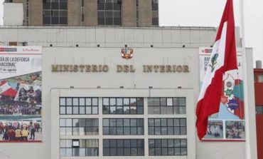Fiscalía allana oficinas del Ministerio del Interior por presunta contratación irregular