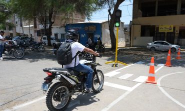 Piura: Implementan con semáforo circuito vial para obtención de brevetes de motocicletas