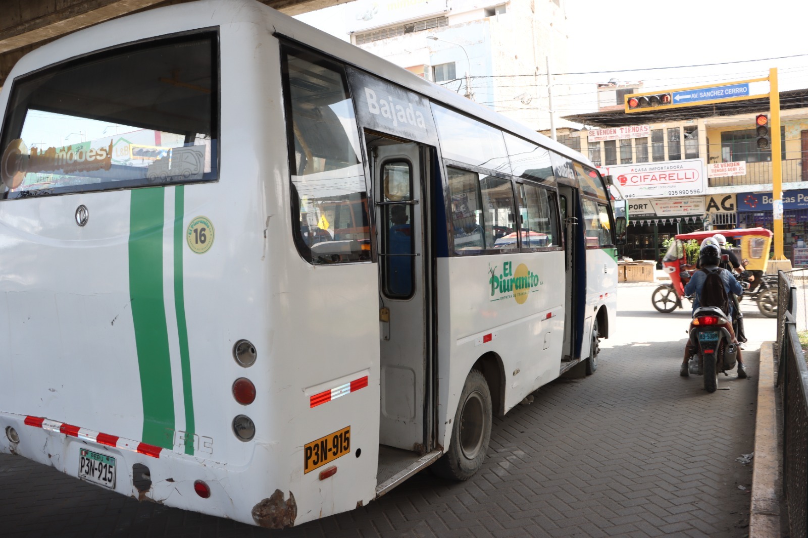 Piura: Intervienen un bus de empresa que no tendría tarjeta de circulación municipal