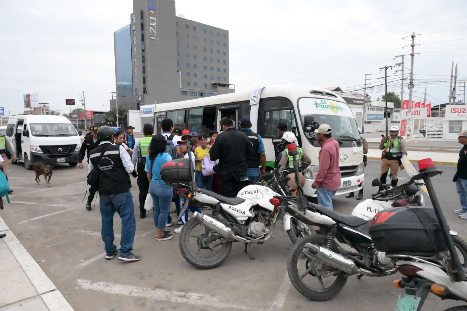 Piura: Empresas de transportes sin permisos municipal siguen circulando por la ciudad