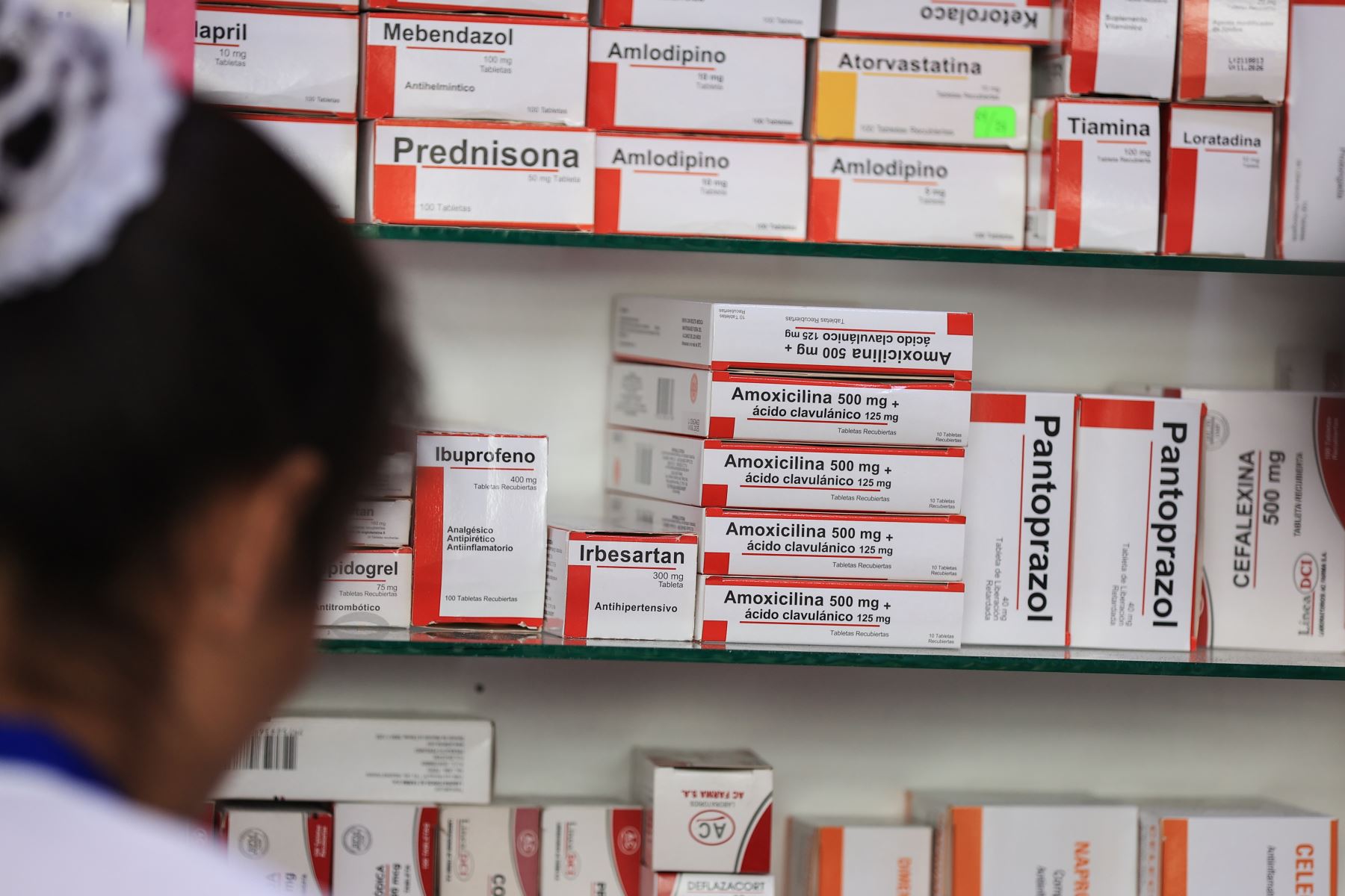 Congreso: presentan proyecto de ley para la venta obligatoria de medicamentos genéricos