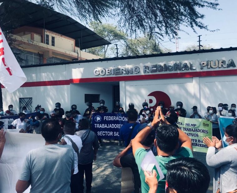 Piura: Personal asistencial del hospital Las Mercedes reclama no recortar guardias
