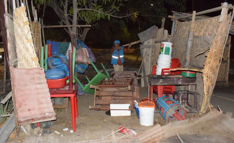 Piura: desmantelan casuchas que funcionaban como chicheríos en Los Algarrobos