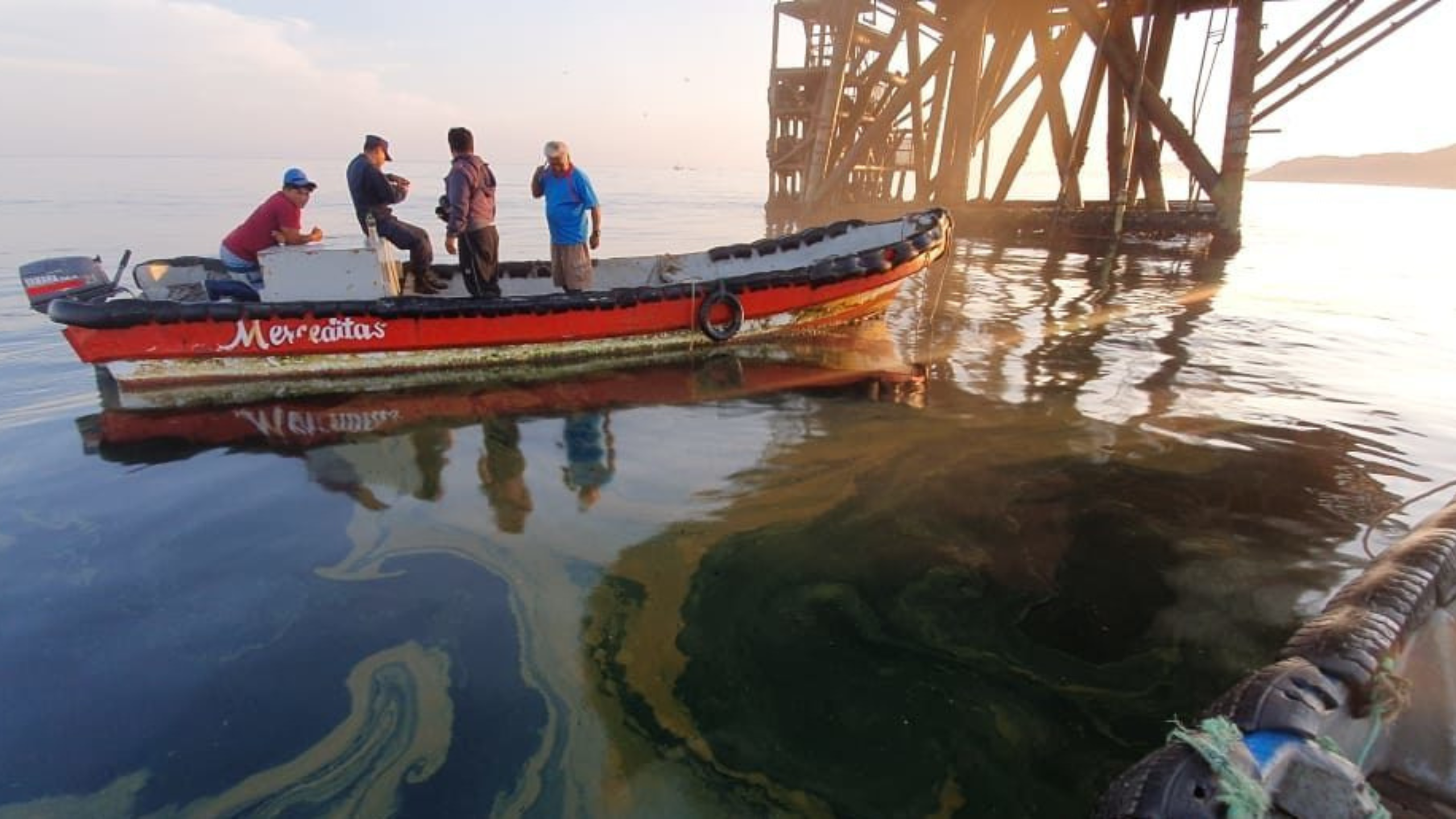 Savia Perú se retiró de Talara pero dejó bombas de tiempo en un lote petrolero del mar de Piura