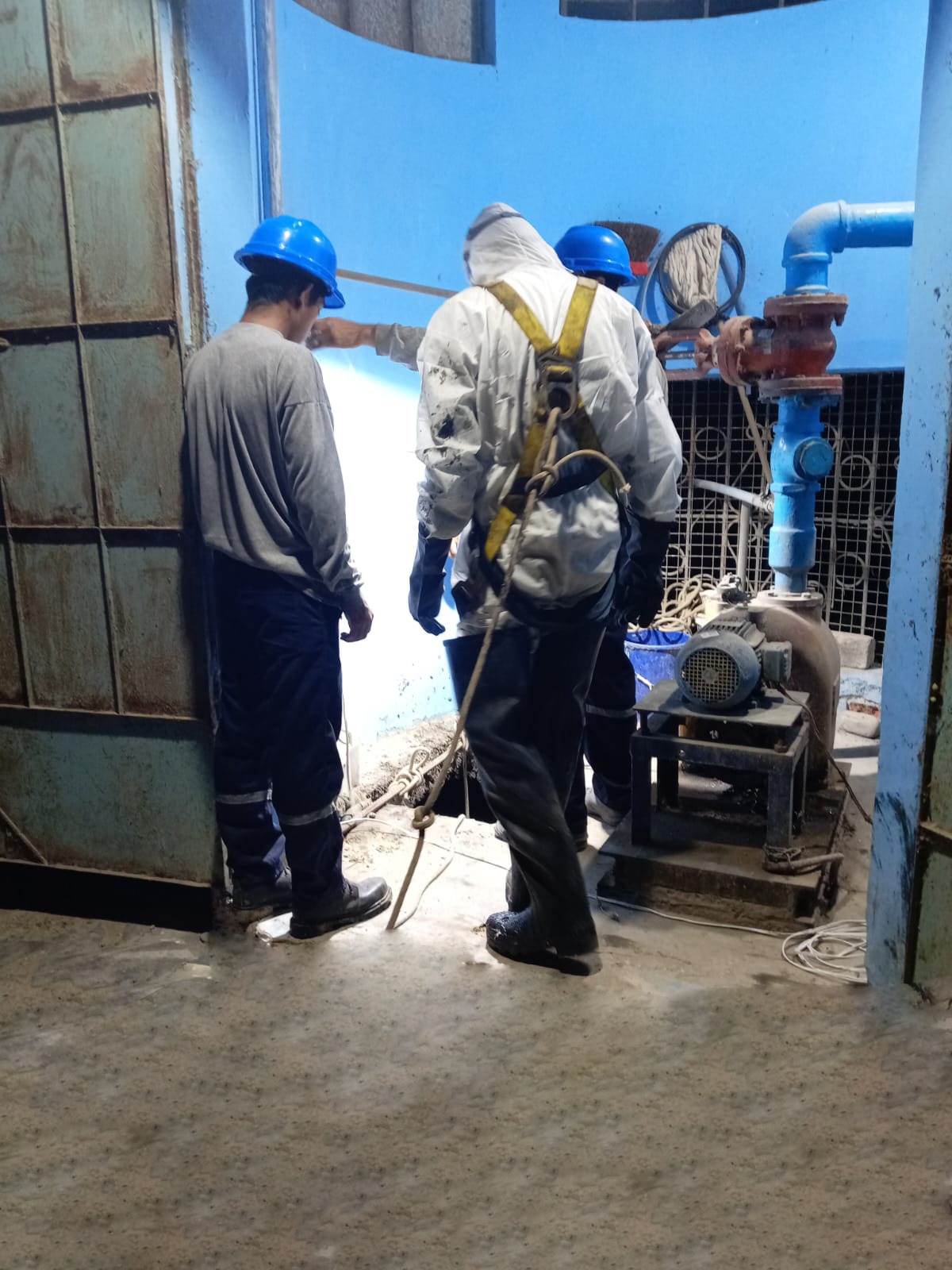 En ocho cámaras de bombeo de Paita realizan trabajos de limpieza y desarenado