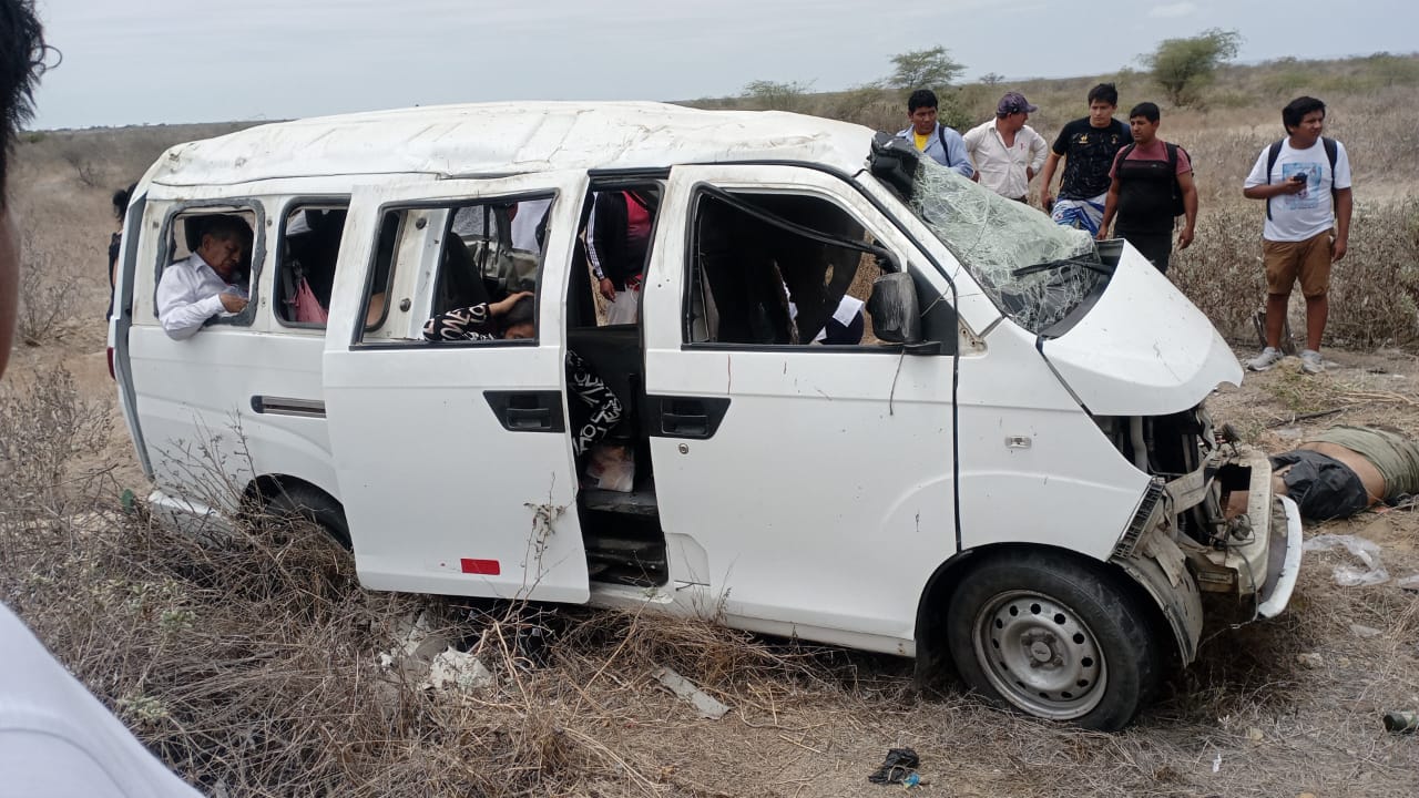Tragedia en Colán: ocho muertos y tres heridos deja fatídico choque entre miniván y camión