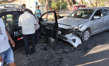 Piura: Choque de dos autos en Simbilá deja un herido