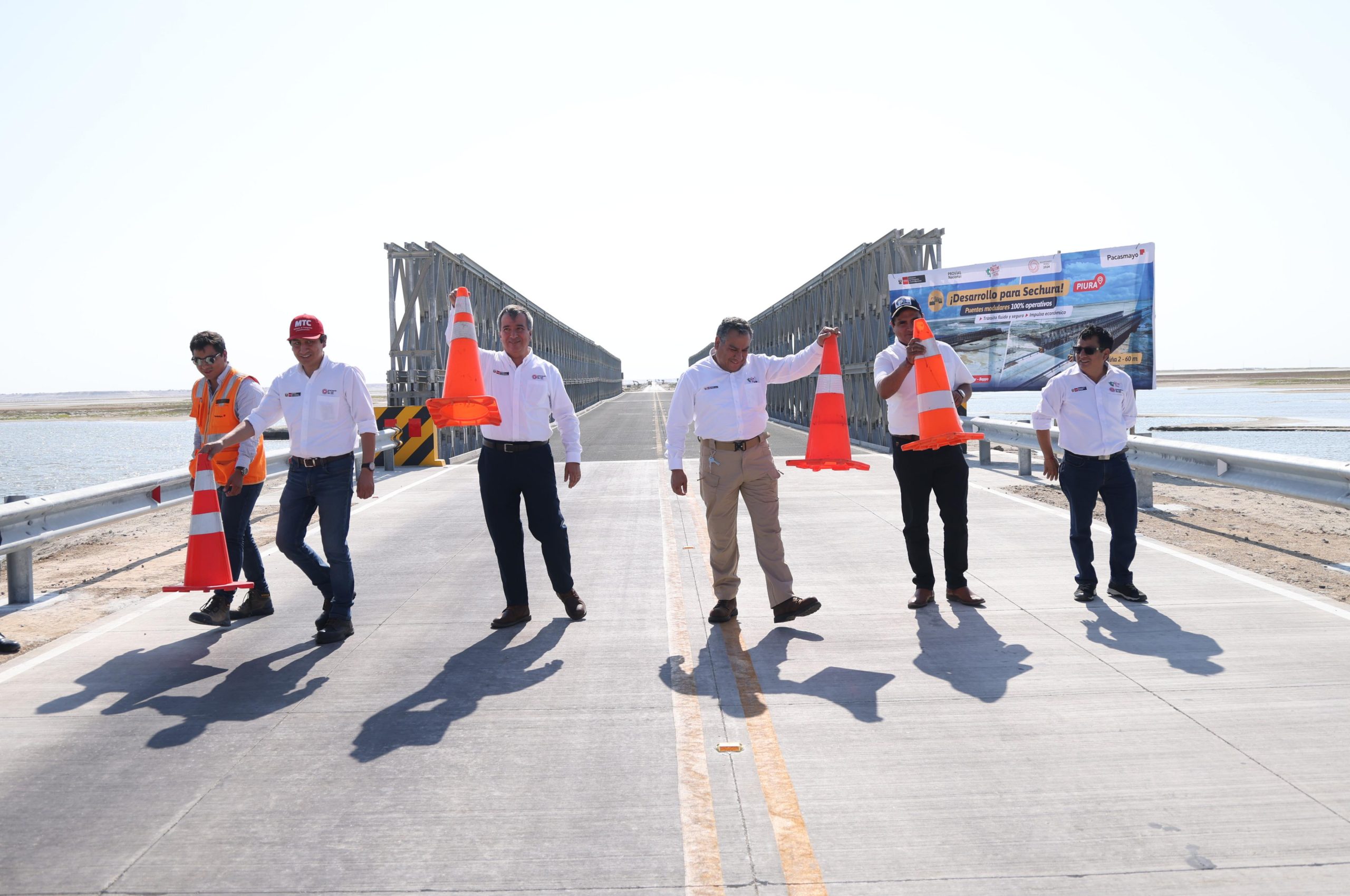 Ministro Pérez Reyes anuncia construcción de 11 puentes en Tambogrande, Morropón y Chulucanas en Piura