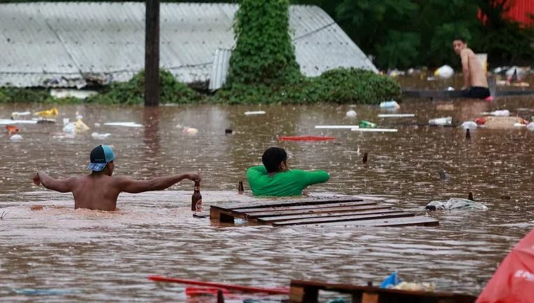 Tragedia en Brasil: más de 50 muertos tras devastadoras inundaciones en el sur del país