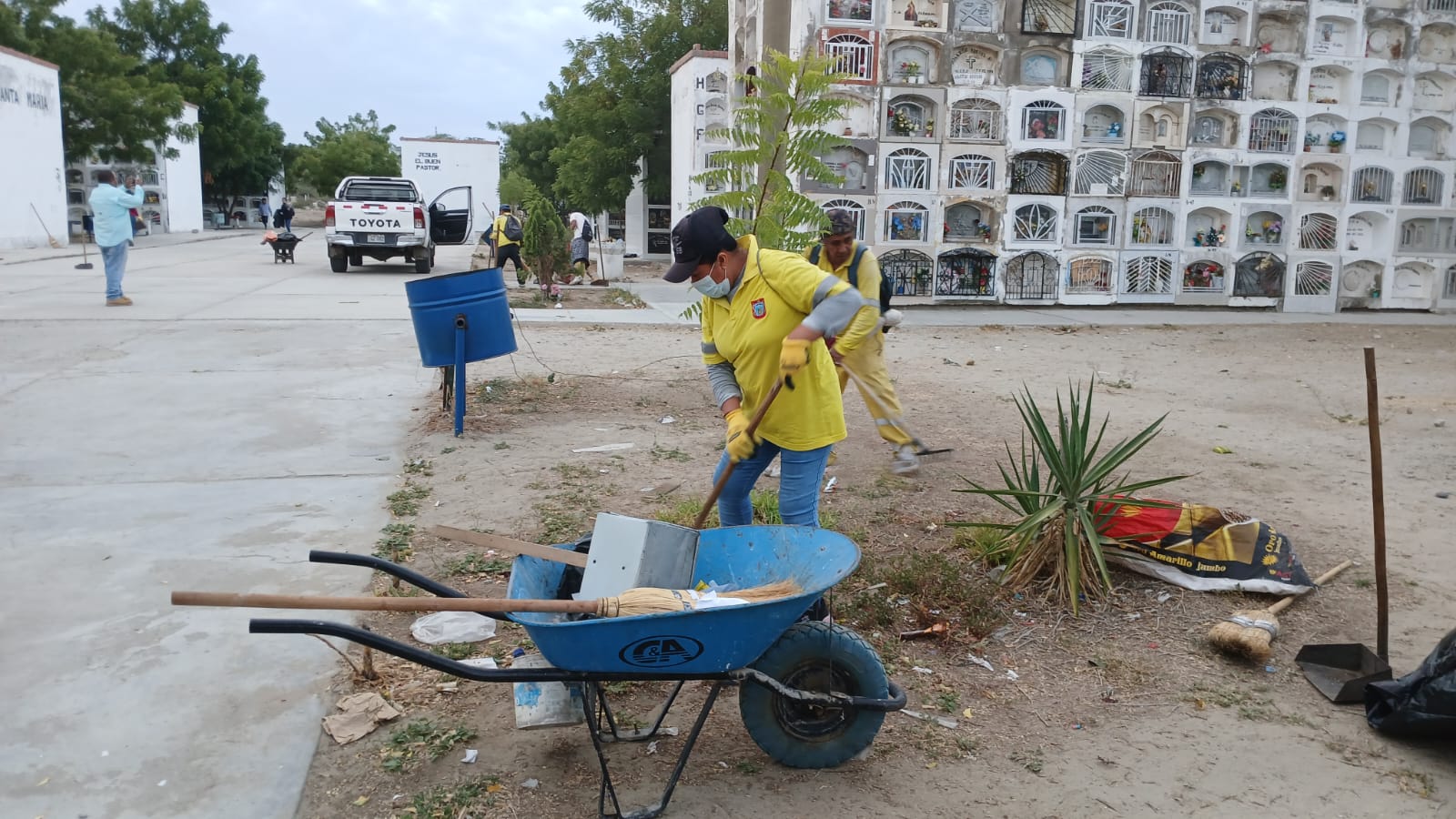 Piura: Fumigarán cementerio San Teodoro y ‘Metropolitano’ por el Día de la Madre