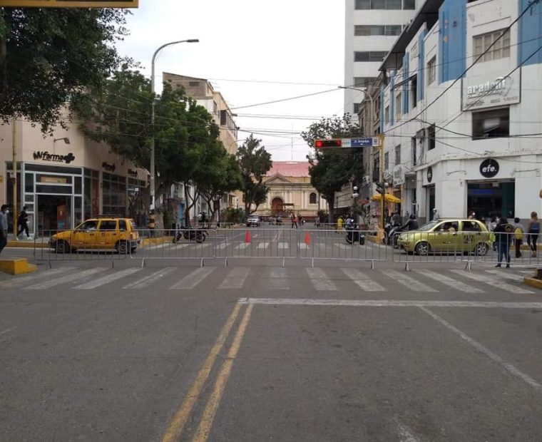 Piura: taxistas y vecinos rechazan cambio de diseño a un carril en la histórica avenida Grau