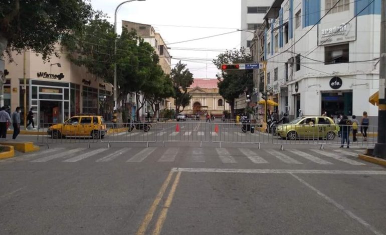 Piura: taxistas y vecinos rechazan cambio de diseño a un carril en la histórica avenida Grau
