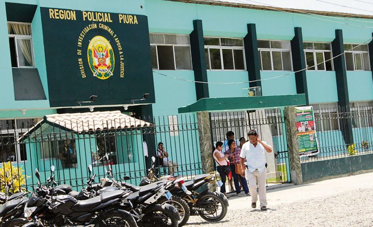 Piura: Detienen en sede de Divincri a agente PNP por cobrar coima de 5 mil soles